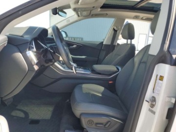 Audi Q8 2019 Audi Q8 Premium Plus S-Line 2019 3.0l 3.0 Benzyna 335KM, zdjęcie 7