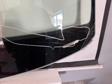 SEAT ARONA 2017- SKLO (OKNO) PŘEDNÍ SENSOR NOVÁ