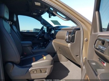  GMC Sierra 2023r., 4x4, 3.0L 3.0 Diesel 305KM, zdjęcie 8