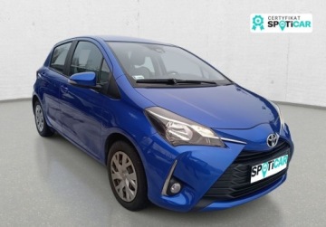 Toyota Yaris III Hatchback 5d Facelifting 2017 1.5 Dual VVT-iE 111KM 2017 Toyota Yaris 1.5 FV23 z Gwarancja 1.5 Benzyna 111KM