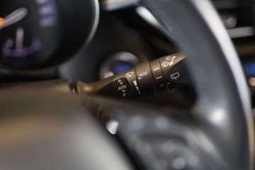 Toyota C-HR I Crossover Facelifting 1.8 Hybrid 122KM 2021 Toyota C-HR 1.8 Hybrid Style 1.8 Hybryda 122KM, zdjęcie 33