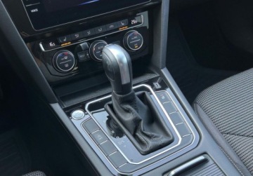 Volkswagen Arteon Fastback 2.0 TDI 150KM 2020 Volkswagen Arteon Essence Pakiety, ACC, Kamera, Podgrzewane 4 fotele i ki, zdjęcie 22