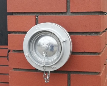 Быстроразъемное соединение 110 для септика в заборе