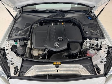 Mercedes Klasa C W205 Kombi Facelifting HYBRYDA 2.0 300 de 306KM 2021 Mercedes-Benz C 300 AMG Line Plug In / 1 właścicie, zdjęcie 19