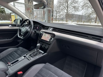Volkswagen Passat B8 Variant 2.0 TDI BlueMotion SCR 150KM 2019 R E Z E R W A C J A, zdjęcie 23