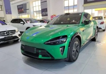 Xiaomi 2025 Xiaomi YU7 Xiaomi YU7 Ultra-Long Range 320 KM VAT 23 Elektryczny 320KM