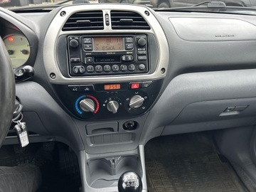 Toyota RAV4 II 2.0 i 16V 150KM 2001 Toyota RAV4 2.0 VVT-i 4x4 II (2000-2005) Toyota RA, zdjęcie 26