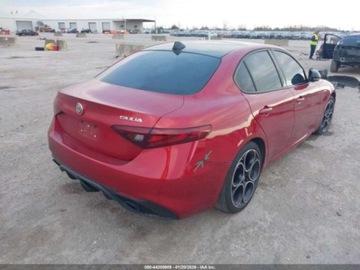Alfa Romeo Giulia II Sedan Facelifting 2.0 Turbo 280KM 2022 Alfa Romeo Giulia Veloce Ti 2022 2.0 Benzyna 280KM, zdjęcie 5