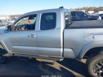Toyota Tacoma II 2023 Toyota Tacoma SR5 V6 2023 3.5l 3.5 Benzyna 278KM, zdjęcie 2