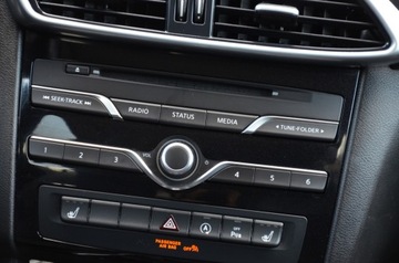 Infiniti Q30 1.6T 122KM 2016 JAK NOWE 1.6B SERWIS NAVI GRZ.FOTELE LED KAMERA 360C SKÓRA+ALCANTARA GWAR, zdjęcie 31