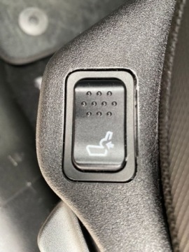 Jeep Renegade SUV 1.4 MultiAir 140KM 2018 Jeep Renegade AUTOMAT NAWIGACJA GRZANE FOTELE PARKTRONIC TEMPOMAT GWARANC, zdjęcie 16