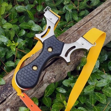 ОХОТНИЧЬЕ СПОРТИВНОЕ РУБЬЕ С МЕХАНИЧЕСКИМ ПРИЦЕЛОМ, СТАЛЬНОЙ ШАРИК