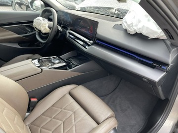 BMW Seria 5 G90-91 Touring 2.0 520d 197KM 2024 BMW 520 XDrive Automat Skóra Kamera Podgrzewanie, zdjęcie 7