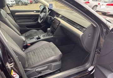 Volkswagen Passat B8 Variant Facelifting 2.0 TSI 190KM 2021 Volkswagen Passat Variant 2.0B 190KM salon Polska Rline skora alkantara VA, zdjęcie 27