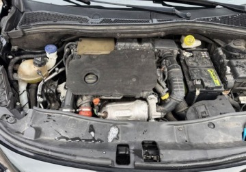 Peugeot 2008 I SUV Facelifting 1.5 BlueHDI 102KM 2019 Peugeot 2008 1.5Hdi Navi Ledy Extra stan 1.5 Diesel 102KM, zdjęcie 15