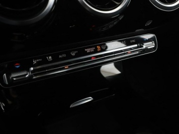 Mercedes CLA C118/X118 Shooting Brake 2.0 200d 150KM 2020 Mercedes CLA 200 automat full LED półskóra, zdjęcie 27