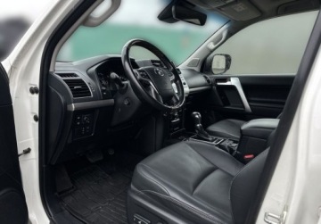 Toyota Land Cruiser VII Terenowy 5d 2.8 D-4D 204KM 2022 Toyota Land Cruiser LC 2.8 D-4D Executive VOYAGE VIP VAT 23 Salon PL, zdjęcie 12