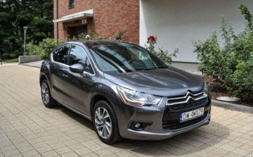 DS 4 I Hatchback Facelifting 2015 (Citroen) 1.6 e-HDi 115KM 2015 Citroen DS4 1,6HDI 2015 r. 174 tys. km 1.6 Diesel 114KM, zdjęcie 5