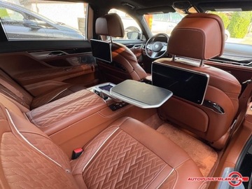 BMW Seria 7 G11-G12 Sedan Facelifting 4.4 750i 530KM 2021 BMW Seria 7 750 LI Xdrive Auto Punkt 4.4 Benzyna 530KM, zdjęcie 17