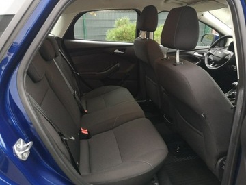 Ford Focus III Hatchback 5d facelifting 1.0 EcoBoost 125KM 2015 Ford Focus 1.0 125KM Benzyna # Klima # Tempomat #, zdjęcie 16