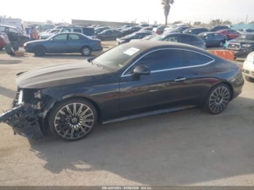 Mercedes CLE 2025 Mercedes-Benz CLE 300, 2025r., 4x4, 2.0L 2.0 Benzyna 255KM, zdjęcie 5