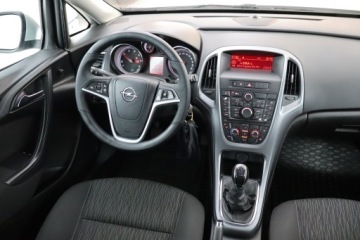 Opel Astra J GTC 1.6 CDTI Ecotec 110KM 2015 Opel Astra 1.6 CDTI, Salon Polska, Klima, zdjęcie 6