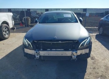 Mercedes Klasa E W213 2018 Mercedes-Benz Klasa E 2018, 2.0L, od ubezpieczalni 2.0 Benzyna 241KM, zdjęcie 1