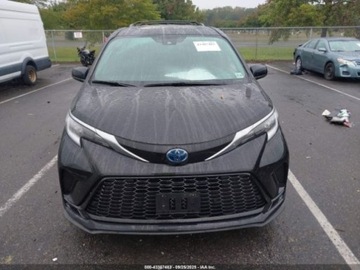 Toyota Sienna III 2022 Toyota Sienna 2022r., XSE, od ubezpieczalni 2.5 Benzyna 190KM, zdjęcie 1