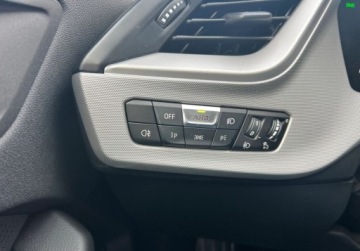 BMW Seria 1 F40 2022 BMW Seria 1 1.5 Diesel 116 KM LED Nawigacja Sensor 1.5 Diesel 116KM, zdjęcie 17