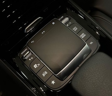 Mercedes GLA II Off-roader 1.3 200 163KM 2020 Mercedes-Benz GLA Salon Polska ASO R-CARS Warszawa 1.3 Benzyna 163KM, zdjęcie 17