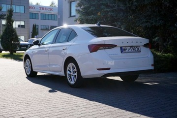 Skoda Octavia III Liftback Facelifting 2.0 TDI 150KM 2020 Skoda Octavia DSG,150KM,Ambition,KeyLess, Tempomat,Ledy,CarPlay, Kamera,sa, zdjęcie 4