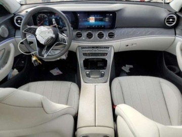 Mercedes Klasa E W214 2023 Mercedes-Benz Klasa E 350 2023 2.0l 2.0 Benzyna 255KM, zdjęcie 8