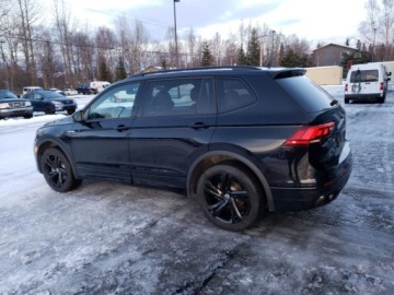 Volkswagen Tiguan II 2023 Volkswagen Tiguan SE R-Line Black 2023 2.0l 2.0 Benzyna 184KM, zdjęcie 1