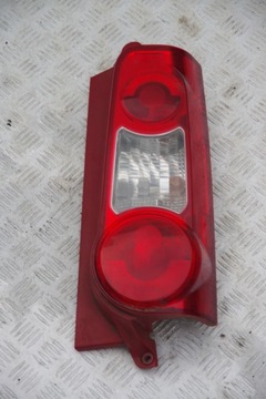 LAMPA TYLNA PRAWA BERLINGO PARTNER 9680607880