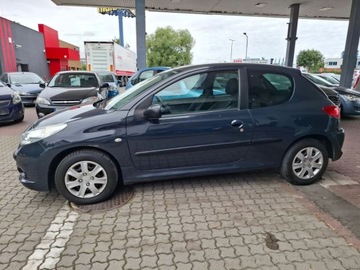 Peugeot 206 Hatchback 1.1 60KM 2010 Peugeot 206 Klimatyzacja bez rdzy 1.1 Benzyna 60KM, zdjęcie 16