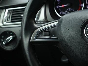 Skoda Rapid II Spaceback 1.2 TSI 110KM 2015 Skoda Rapid Spaceback 1.2 TSI, Salon Polska, zdjęcie 15