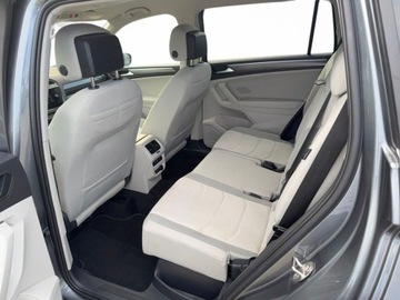 Volkswagen Tiguan II SUV Facelifting 2.0 TDI 150KM 2023 Volkswagen Tiguan 2.0 TDI 150KM,SCR Elegance DSG, Gwarancja, Serwis ASO,FV, zdjęcie 22