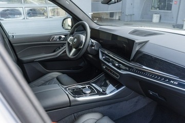 BMW X5 G05 SUV Facelifting 3.0 30d 298KM 2025 BMW X5 xDrive30d Dostępny od ręki!, zdjęcie 19