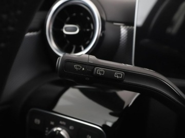 Mercedes CLA C118/X118 Shooting Brake 2.0 200d 150KM 2020 Mercedes CLA 200 automat full LED półskóra, zdjęcie 33