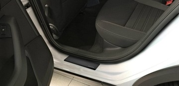 LIŠTA PRAHU PEUGEOT 208 II HB/5D 2019+