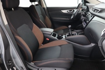 Nissan Qashqai II Crossover Facelifting 1.3DIG-T 140KM 2019 Nissan Qashqai 1.3 DIG-T, Salon Polska, zdjęcie 8