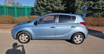 Hyundai i20 I Hatchback 5d 1.2 DOHC 78KM 2010 Hyundai i20 Hyundai i20 1.2 Comfort 1.2 Benzyna 78KM, zdjęcie 8