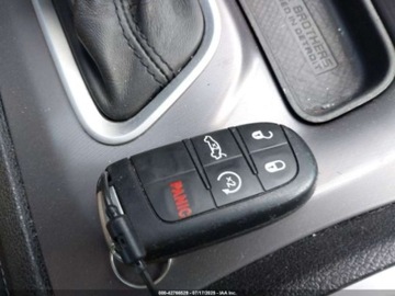 Dodge Charger VII 2023 Dodge Charger 2023 Dodge Charger SXT RWD 3.6 Benzyna 292KM, zdjęcie 9