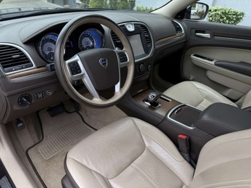 Lancia Thema II Sedan Seria 2 3.6L V6 286KM 2013 Lancia Thema 3.6 VVT 286 KM AWD Automat Panorama Skora Xenon Led Alpine SSU, zdjęcie 18