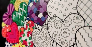 КНИГА-РАСКРАСКА С БЛЕСКАМИ DISA, 24 карточки / ШАРИКИ / узор «СЧАСТЛИВЫЕ ДНИ»