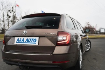 Skoda Octavia III Liftback Facelifting 1.5 TSI ACT 150KM 2019 Skoda Octavia 1.5 TSI, Salon Polska, Serwis ASO, zdjęcie 14