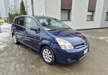 Toyota Corolla Verso E120 1.8 VVT-i 135KM 2004 Toyota Corolla Verso 1.8 benzyna z Wloch Bez rdzy Zadbana 1.8 Benzyna, zdjęcie 2