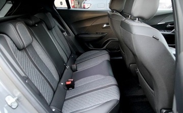 Peugeot 2008 II SUV 1.2 PureTech 100KM 2023 Peugeot 2008 PureTech 100 Allure SS Manual 2023 Gwarancja od RiA 1.2, zdjęcie 22