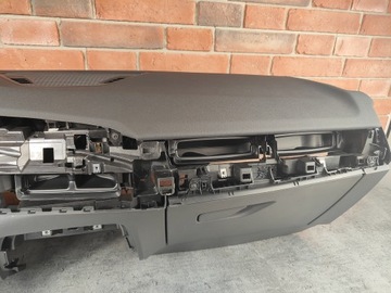 BMW X1 U11 ОРИГИНАЛЬНАЯ ПРИБОРНАЯ ПАНЕЛЬ КОНСОЛЬ КОКПИТ ЧЕРНЫЙ КОЖАНЫЙ КАПИТАЛ