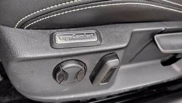 Volkswagen Passat B8 Variant Facelifting 2.0 TDI SCR 200KM 2023 Volkswagen Passat 2.0TDI 200KM ACC SalonPL Kamera, zdjęcie 37